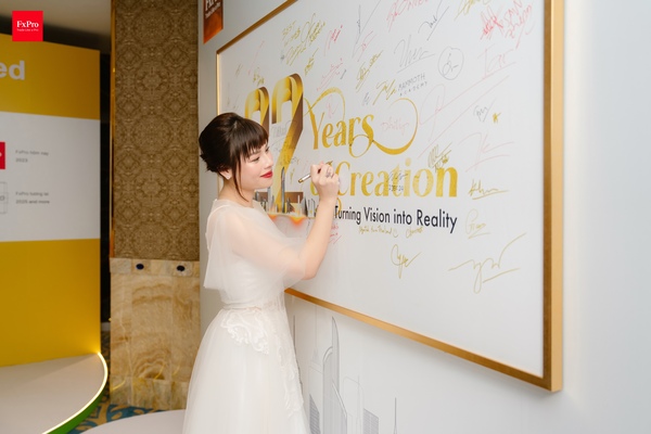 Hội Nghị Khách Hàng