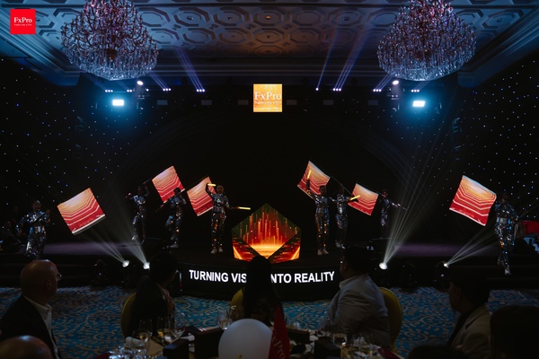 Hội Nghị Khách Hàng
